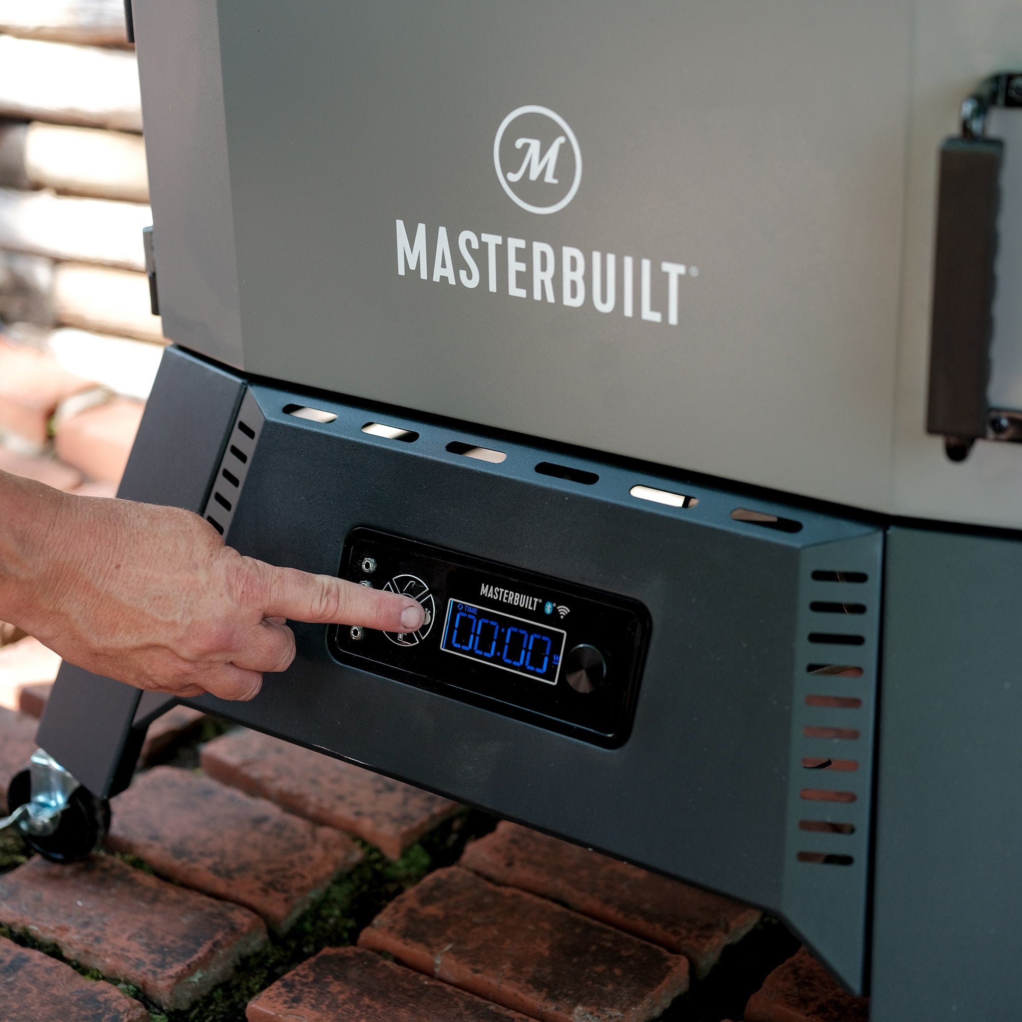 Masterbuilt Digital Charcoal Smoker