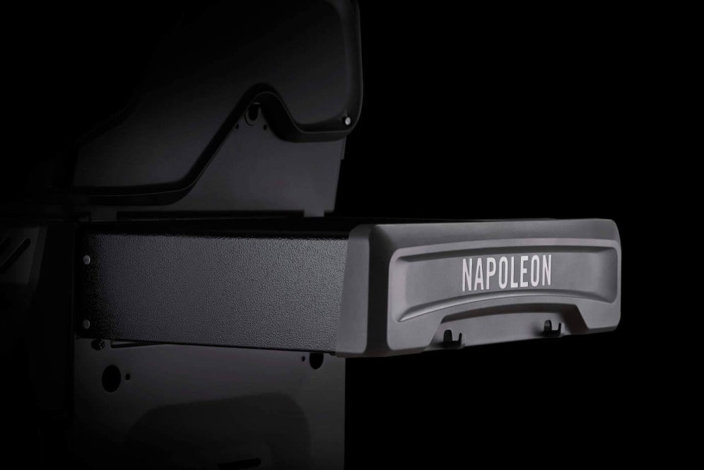 Napoleon Rogue XT 525 5 Burner BBQ - Black